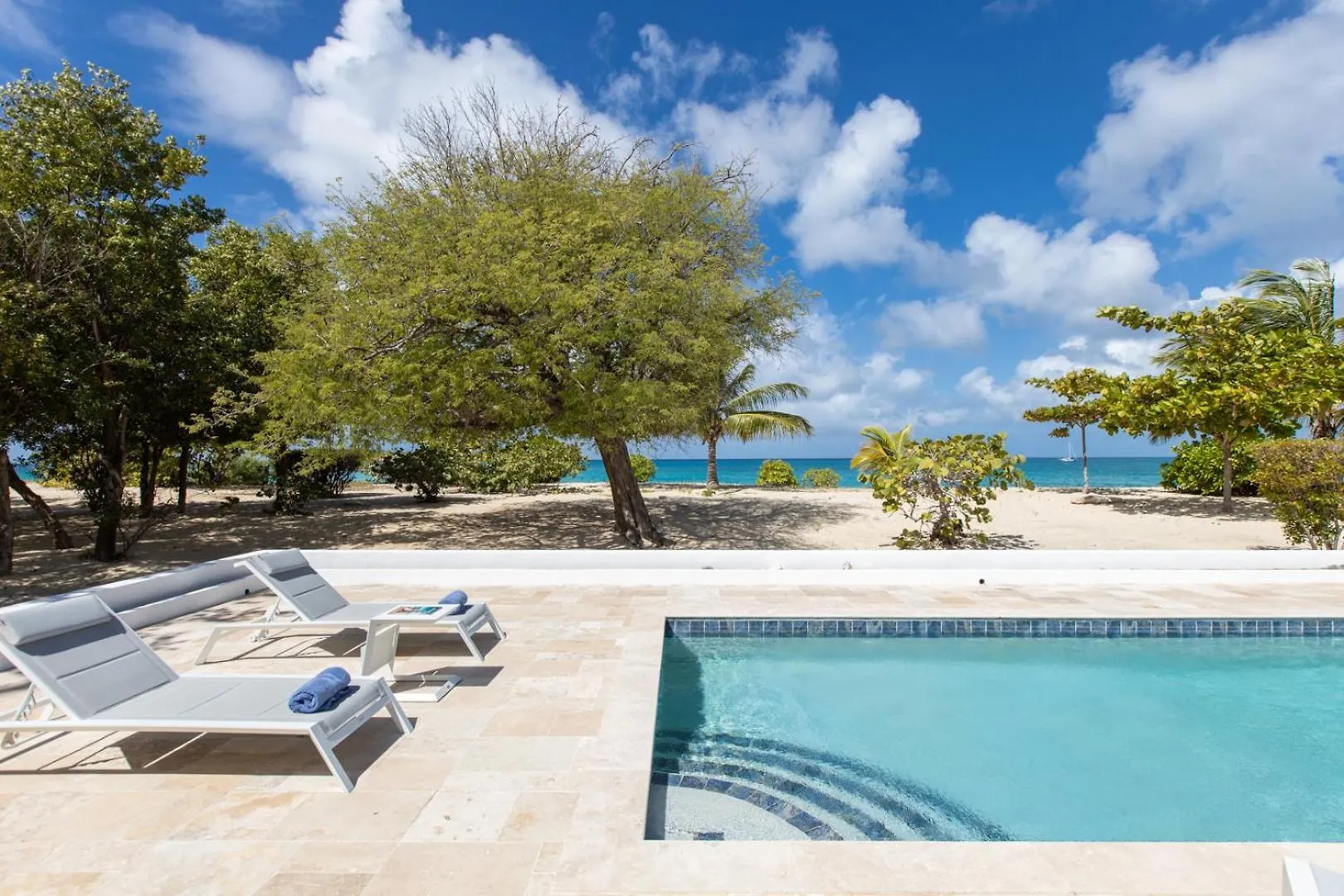 The Beach Bungalow Sisters Baie Longue